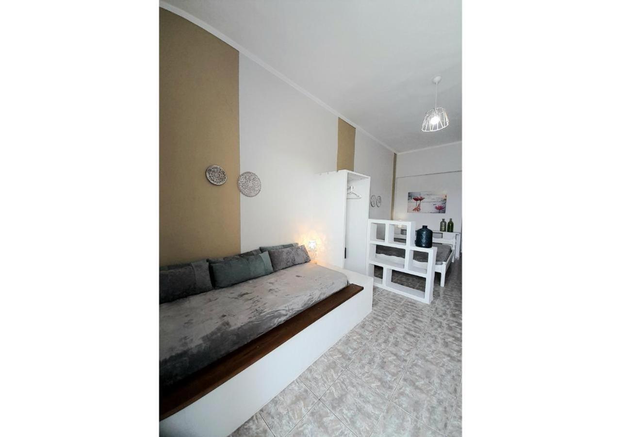 Overhill Apartments Adamas Extérieur photo